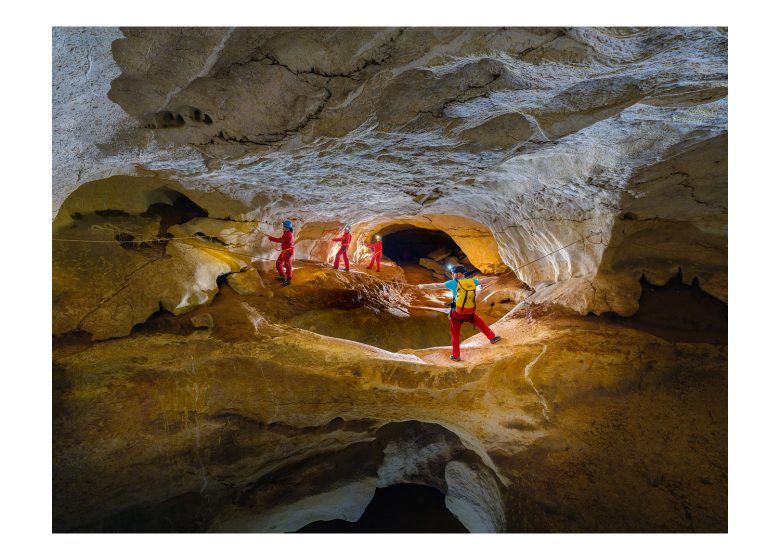 Höhlenforschung in der Grotte Saint-Marcel